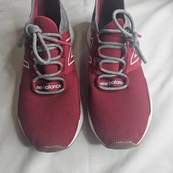 New Balance MEN\'S Fresh Foam Roav Sneakers SZ 8 Dark Red/Grey Running Activewear main image 4